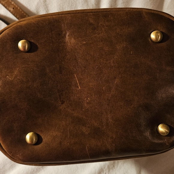 Patricia Nash Genuine Leather CIVETTA Bucket/ Crossbody Purse. Adjustable Strap. - Picture 4 of 12